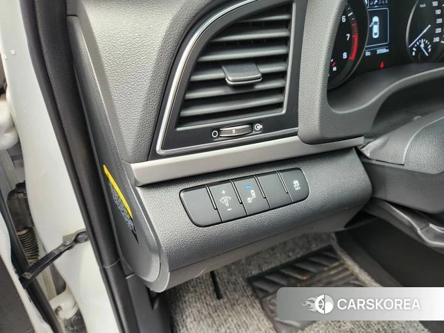 Hyundai Avante AD 2018 Белый из Кореи, фото 2