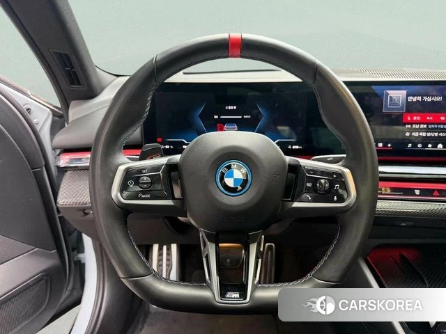 BMW i5 (G60) 2024 Белый из Кореи, фото 2