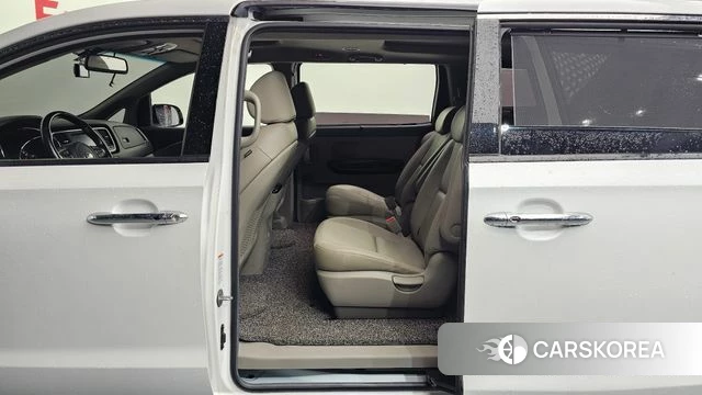 Kia The New Carnival 2019 Белый из Кореи, фото 2