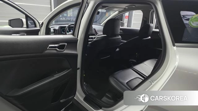 Kia Sportage 5th Generation 2022 Белый из Кореи, фото 2
