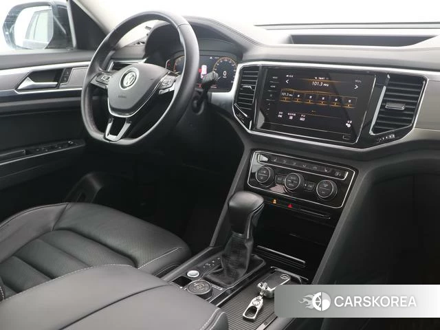Volkswagen Tourang 2021 Черный из Китая, фото 2