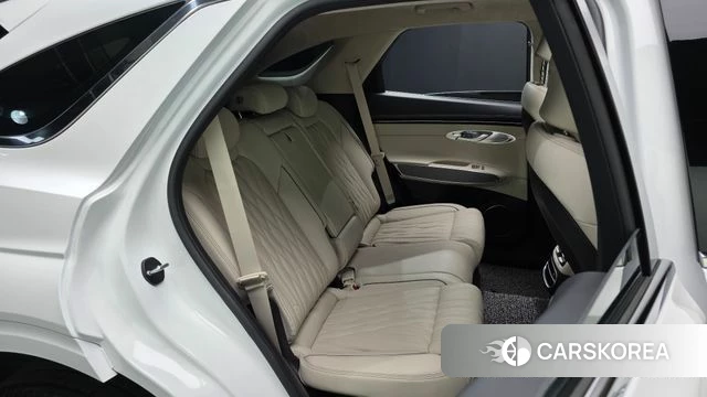 Genesis GV70 2023 Белый из Кореи, фото 2