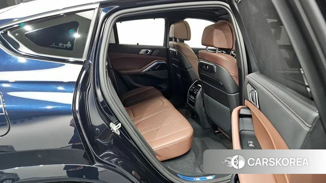 BMW X6 (G06) 2025 Черный из Кореи, фото 2