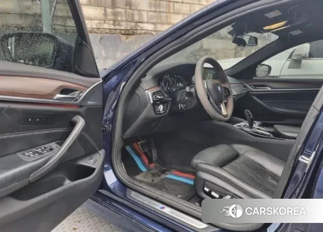 BMW 5 Series (G30) 2018 Синий из Кореи, фото 2