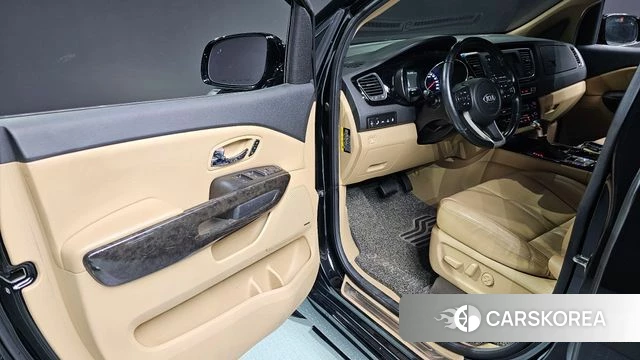 Kia The New Carnival 2020 Черный из Кореи, фото 2