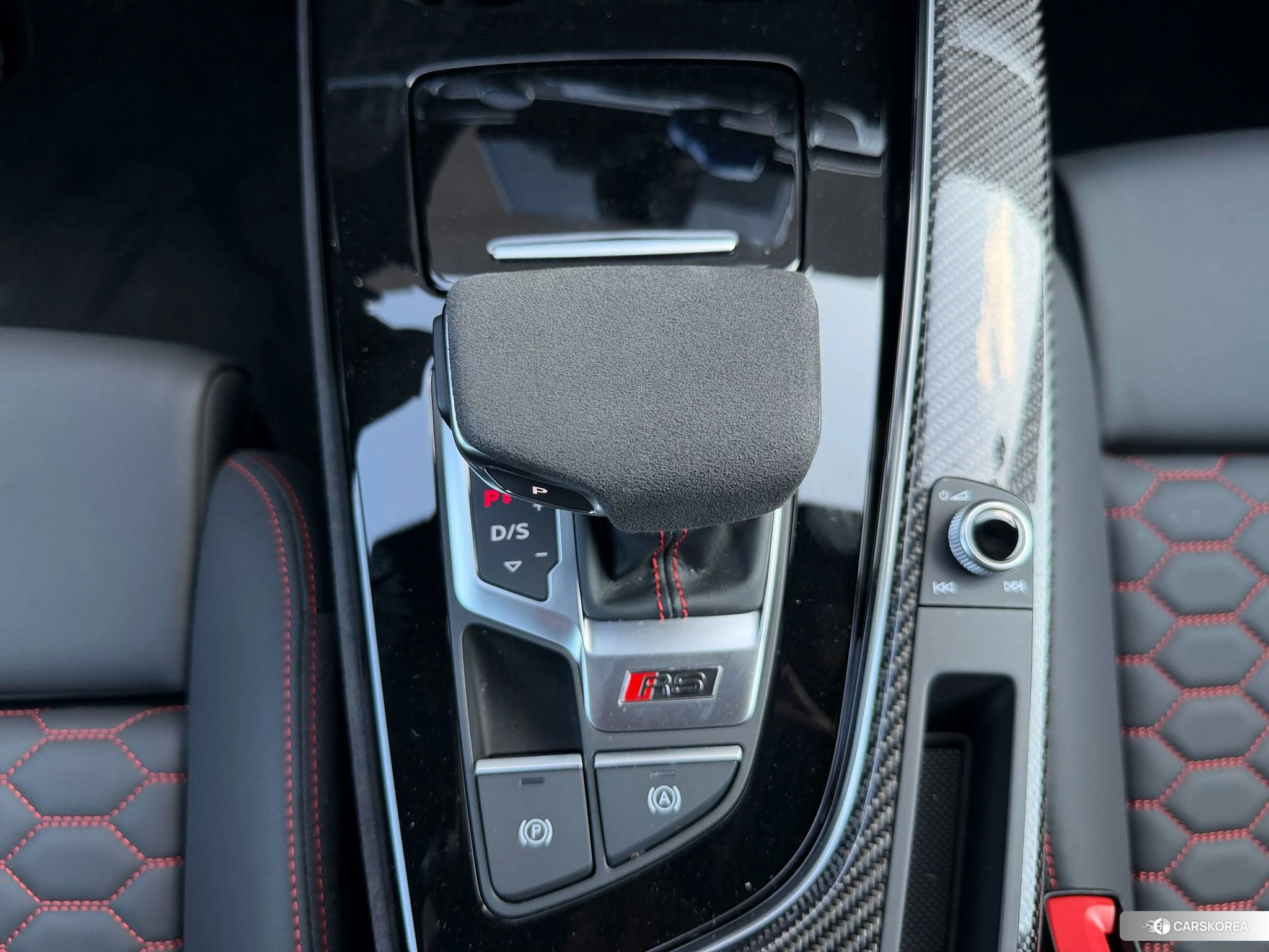 Audi RS 5 2023 Белый из Китая, фото 2