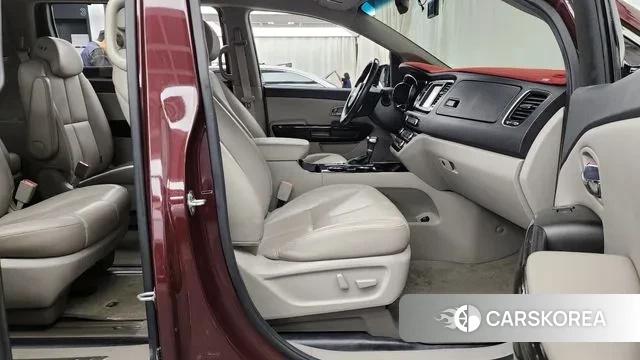 Kia The New Carnival 2018 Красный из Кореи, фото 2