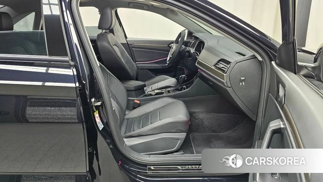 Volkswagen 7th Generation of Jetta 2021 Черный из Кореи, фото 2