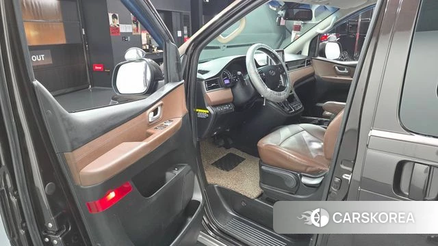 Hyundai The New Grand Starex 2018 Коричневый из Кореи, фото 2