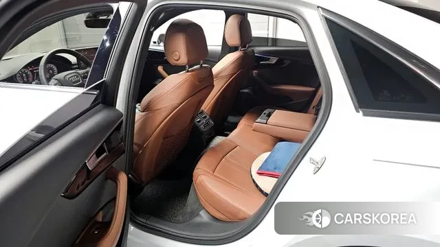 Audi A4 (B9) 2022 Белый из Кореи, фото 2