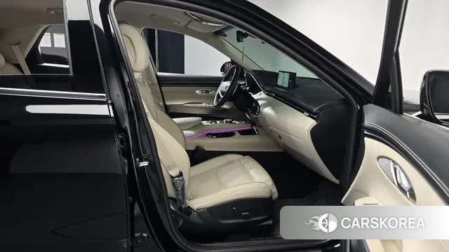 Genesis GV70 2023 Черный из Кореи, фото 2