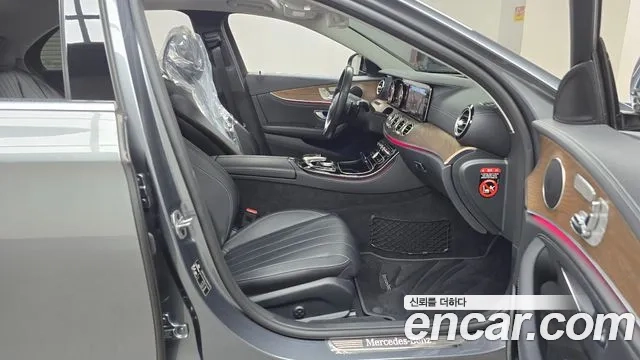 Mercedes-Benz E-Class W213 2020 Серый из Кореи, фото 2