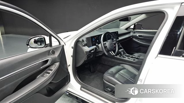 Hyundai Sonata D Edge (DN8) 2023 Белый из Кореи, фото 2