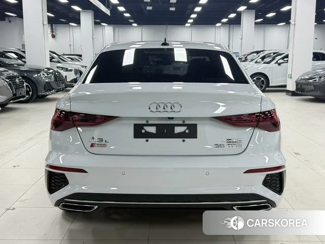 Audi A3 2023 Белый из Китая, фото 2