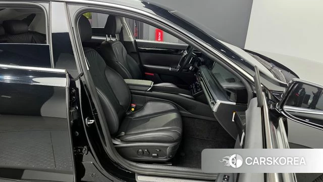 Hyundai Grandeur Hybrid (GN7) 2023 Черный из Кореи, фото 2