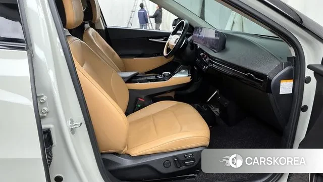 Kia EV6 2023 Жемчужный цвет из Кореи, фото 2