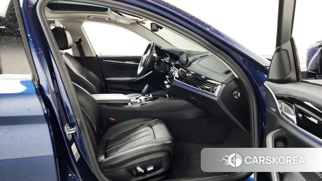 BMW 5 Series (G30) 2020 Синий из Кореи, фото 2