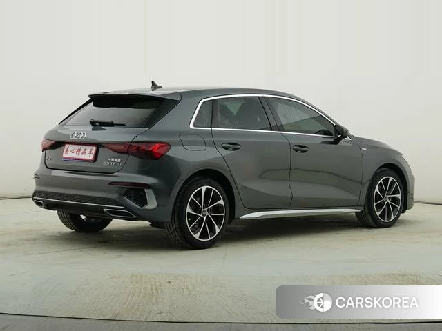 Audi A3 2023 Темно-серый из Китая, фото 2