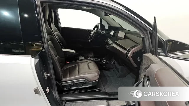 BMW i3 2020 Жемчужный двухцветный из Кореи, фото 2