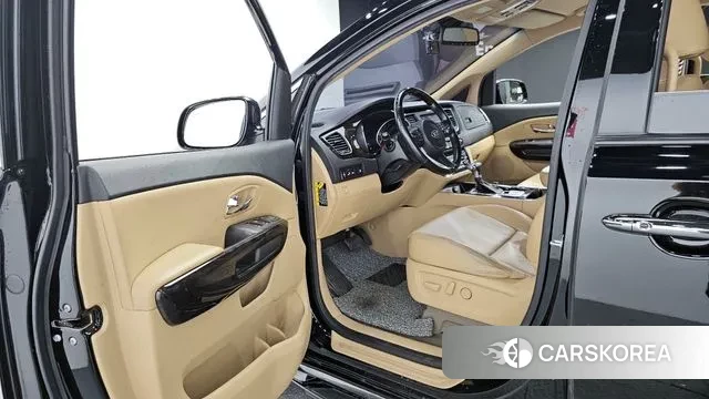 Kia The New Carnival 2020 Черный из Кореи, фото 2