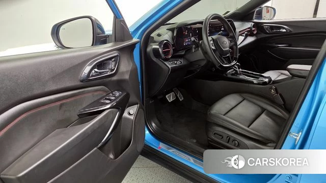 Chevrolet (GM Daewoo) Trax Crossover 2024 Синий из Кореи, фото 2