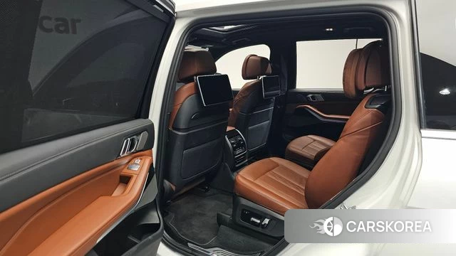 BMW X7 (G07) 2022 Белый из Кореи, фото 2