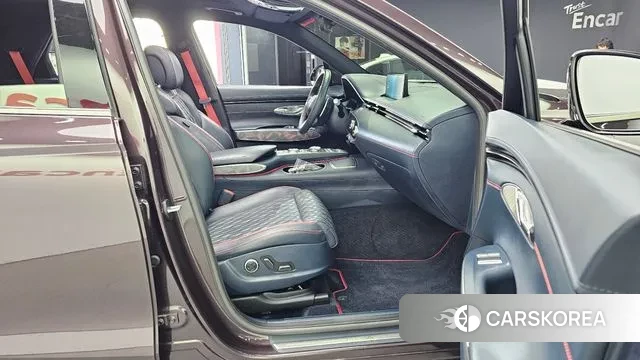 Genesis GV70 2021 Фиолетовый из Кореи, фото 2