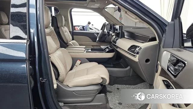 Lincoln Navigator 4th generation 2022 Синий из Кореи, фото 2