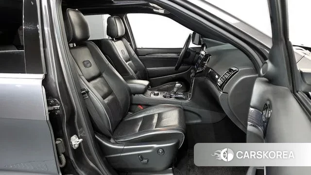 Jeep Grand Cherokee 2019 Серый из Кореи, фото 2