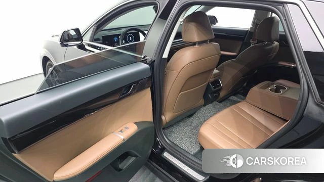 Hyundai Grandeur Hybrid (GN7) 2023 Черный из Кореи, фото 2