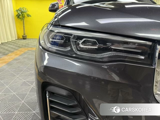 BMW X7 2020 Темно-серый из Китая, фото 2
