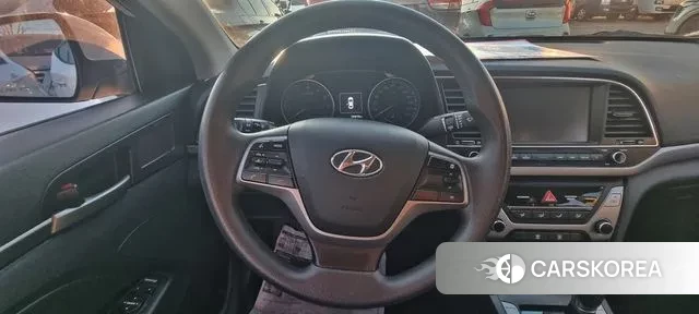 Hyundai Avante AD 2018 Белый из Кореи, фото 2