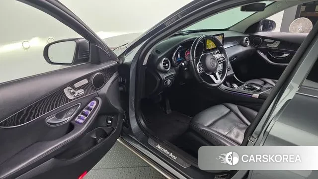Mercedes-Benz C-Class W205 2018 Серый из Кореи, фото 2