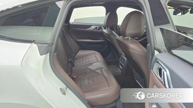 BMW 4 Series (G22) 2021 Белый из Кореи, фото 2