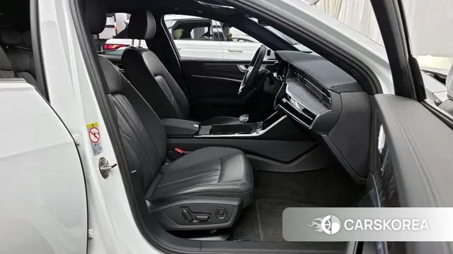 Audi A6 (C8) 2021 Белый из Кореи, фото 2