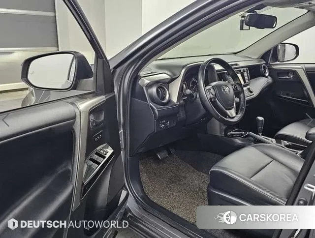 Toyota RAV4 2018 Серый из Кореи, фото 2