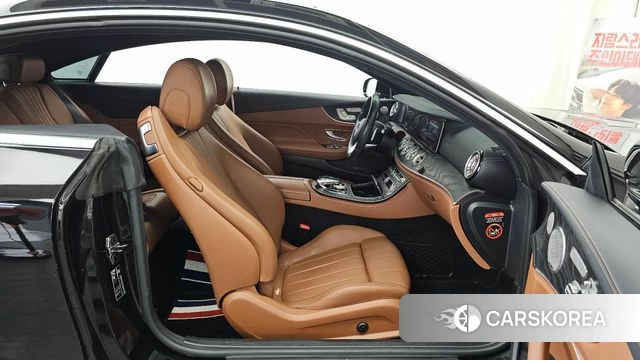 Mercedes-Benz E-Class W213 2020 Черный из Кореи, фото 2