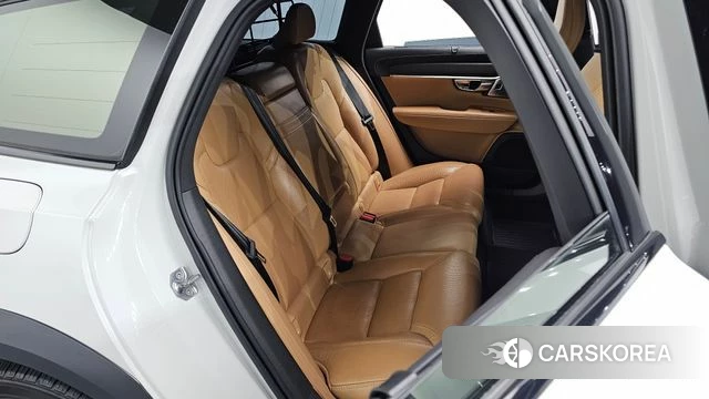 Volvo V90 Cross-Country 2020 Белый из Кореи, фото 2