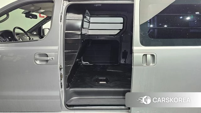 Hyundai The New Grand Starex 2019 Серебряный из Кореи, фото 2