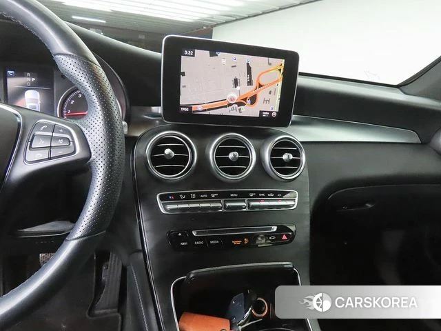 Mercedes-Benz GLC-Class X253 2019 Черный из Кореи, фото 2