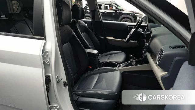Hyundai Venue 2022 Белый из Кореи, фото 2