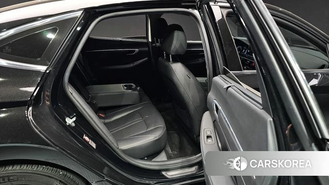 Hyundai Sonata (DN8) 2022 Черный из Кореи, фото 2