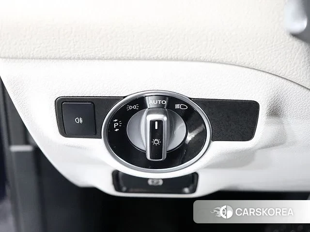 Mercedes-Benz GLA-Class X156 2018 Синий из Кореи, фото 2