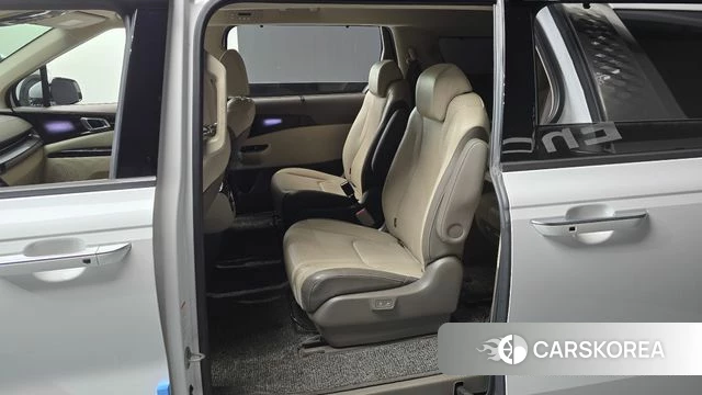 Kia Carnival 4th generation 2023 Белый из Кореи, фото 2