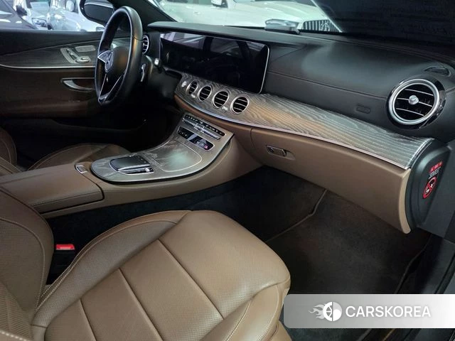 Mercedes-Benz E-Class W213 2022 Серый из Кореи, фото 2