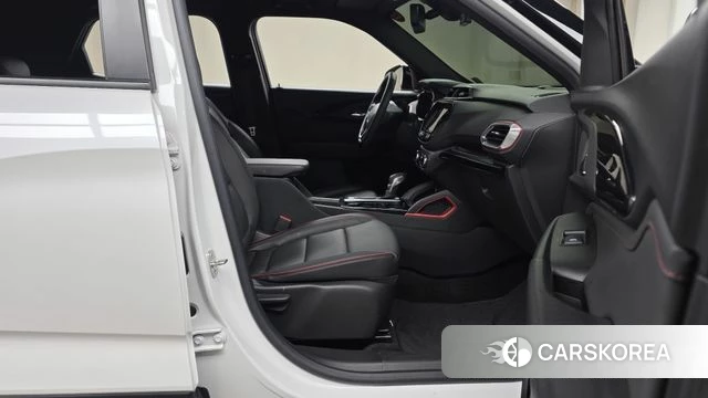 Chevrolet (GM Daewoo) Trailblazer 2023 Белый из Кореи, фото 2