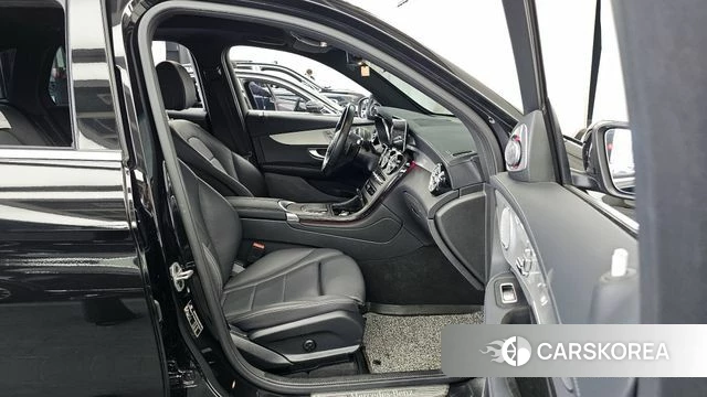 Mercedes-Benz GLC-Class X253 2021 Черный из Кореи, фото 2