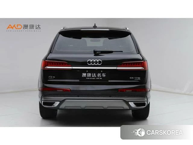 Audi Q7 2022 Черный из Китая, фото 2