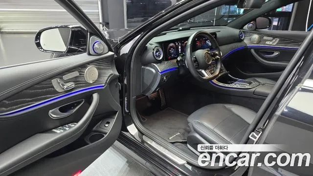 Mercedes-Benz E-Class W213 2021 Черный из Кореи, фото 2