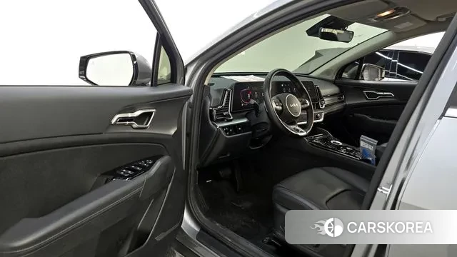 Kia Sportage 5th Generation 2023 Серебристо-серый из Кореи, фото 2